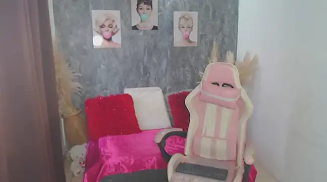 dulcetaylorss online show from March 6, 12:30 pm