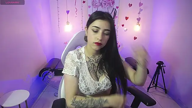 Snapshot of Adri_Gomez_ chatting on March 13, 3:22 am Adri Gomez online show from March 13, 3:22 am