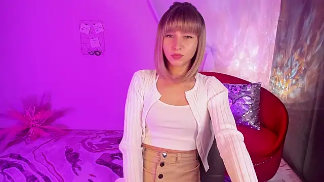 Snapshot of CharmBianca chatting on November 30, 12:09 pm CharmBianca online show from November 30, 12:09 pm