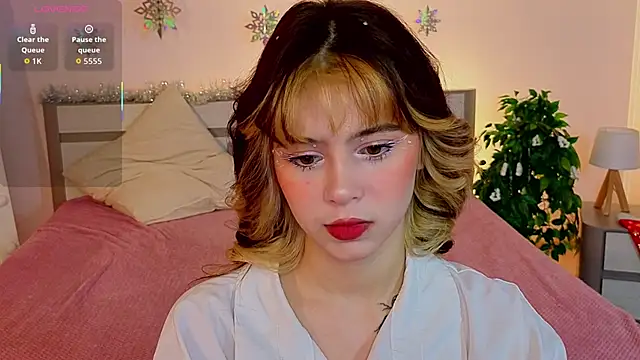 Snapshot of Hotary_Yuko chatting on December 15, 2:38 am Hotary Yuko online show from December 15, 2:38 am