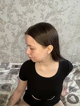 Arielle Swan online show from March 5, 8:43 am