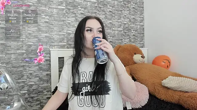 KairraPotts online show from November 14, 8:18 pm