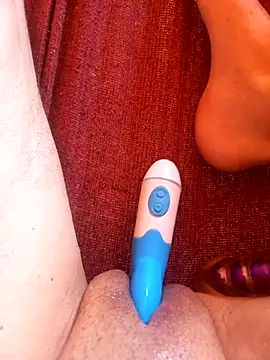 baixinhainsaciavel23 online show from October 6, 4:04 pm