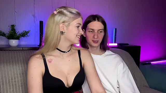 Snapshot of amandatalk chatting on March 16, 5:14 am amandatalk online show from March 16, 5:14 am