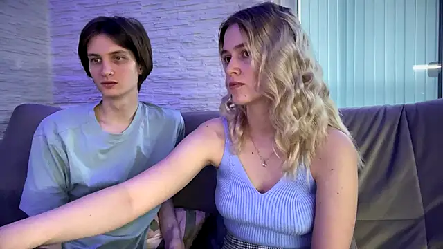 Snapshot of amandatalk chatting on November 10, 6:56 am amandatalk online show from November 10, 6:56 am