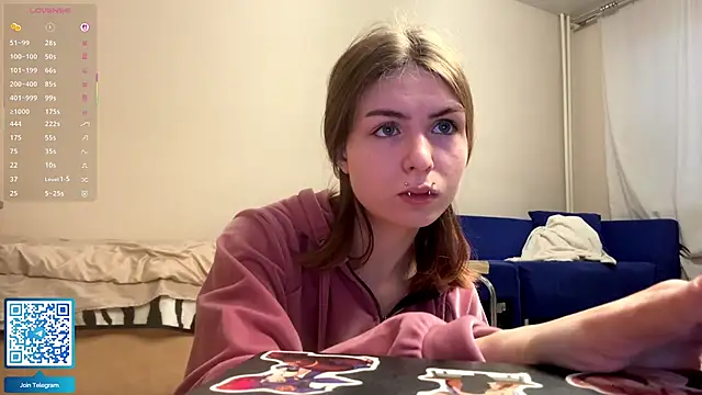 Snapshot of ErlinaBuoy chatting on January 15, 5:34 am ErlinaBuoy online show from January 15, 5:34 am