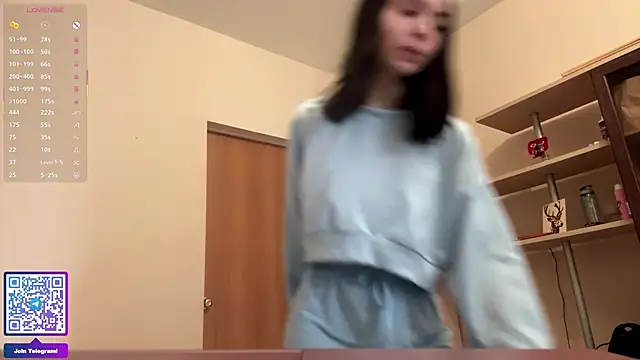 Snapshot of ErlinaBuoy chatting on March 8, 5:55 am ErlinaBuoy online show from March 8, 5:55 am