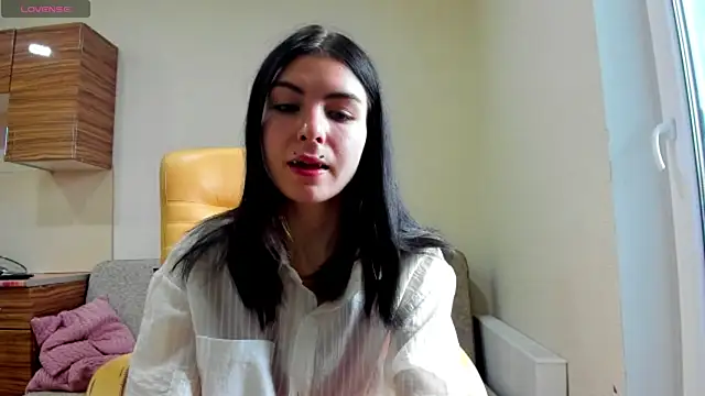 ErlinaBuoy online show from July 12, 6:48 am