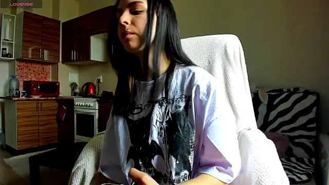 ErlinaBuoy online show from July 24, 6:44 am
