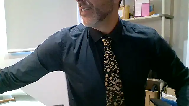 66MA69 online show from December 3, 2:26 pm