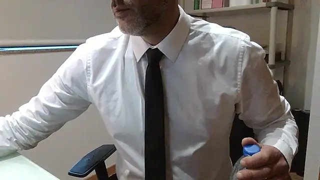 66MA69 online show from April 25, 5:54 am