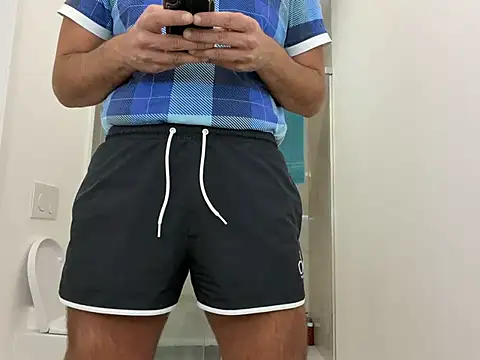 66MA69 online show from July 26, 6:15 pm