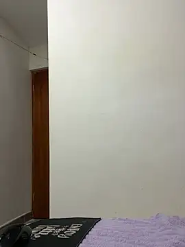 Snapshot of viccky_vick chatting on February 5, 10:12 pm viccky vick online show from February 5, 10:12 pm