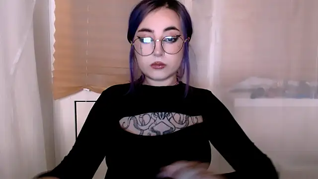 purplewitch online show from November 19, 11:54 am