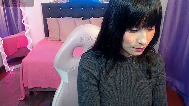 Snapshot of palmerfox_tay chatting on February 5, 1:15 am palmerfox tay online show from February 5, 1:15 am