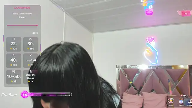 Snapshot of palmerfox_tay chatting on February 15, 1:53 am palmerfox tay online show from February 15, 1:53 am