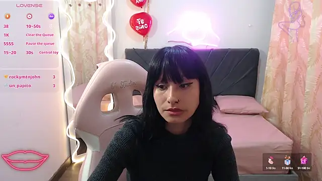 Snapshot of palmerfox_tay chatting on February 23, 6:12 pm palmerfox tay online show from February 23, 6:12 pm