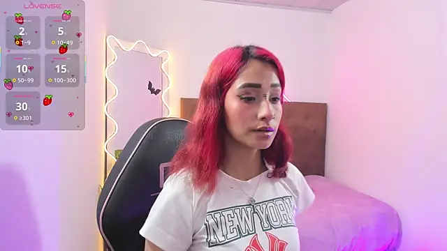 Snapshot of palmerfox_tay chatting on November 7, 3:28 am palmerfox tay online show from November 7, 3:28 am