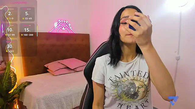 Snapshot of palmerfox_tay chatting on December 1, 3:11 am palmerfox tay online show from December 1, 3:11 am