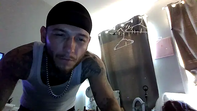 Snapshot of cruz815 chatting on May 19, 10:16 pm cruz815 online show from May 19, 10:16 pm