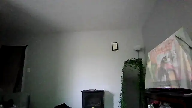 Snapshot of cruz815 chatting on June 15, 7:16 pm cruz815 online show from June 15, 7:16 pm