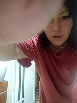 Snapshot of KellyPerlaxxx chatting on February 7, 5:27 pm KellyPerlaxxx online show from February 7, 5:27 pm