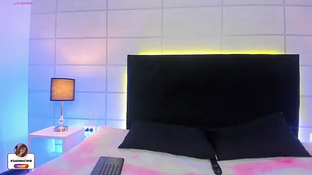 mac-sara online show from October 14, 7:25 pm