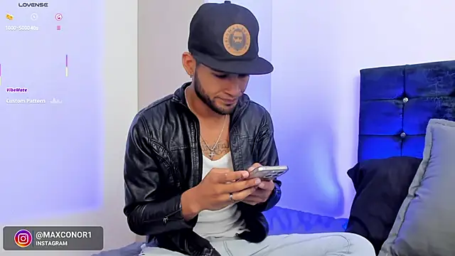 Snapshot of Max_Conor1 chatting on October 24, 1:51 pm Max Conor1 online show from October 24, 1:51 pm