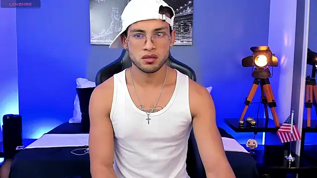 Max Conor1 online show from April 30, 3:02 am