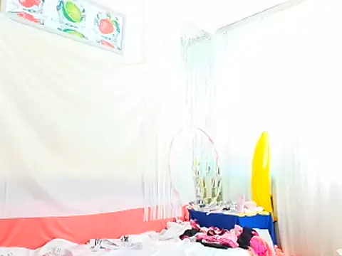 TwerkingCheerleader online show from March 12, 1:40 pm