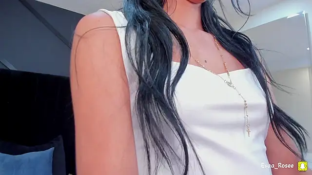 eva roseee online show from February 3, 6:13 pm