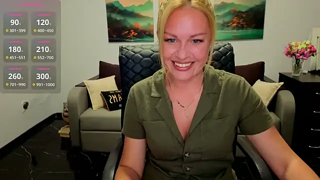 Snapshot of Mira_Whites chatting on June 5, 11:38 am Mira Whites online show from June 5, 11:38 am