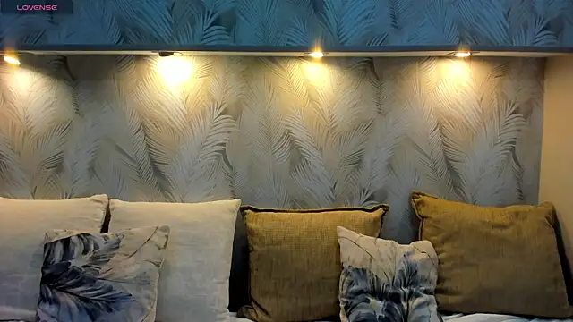 Jenny Jimmy online show from February 19, 1:12 am