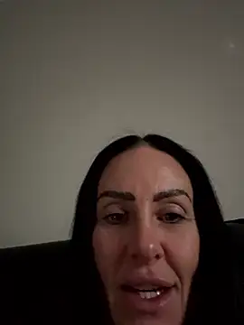 Snapshot of goddess-harper chatting on January 8, 1:46 pm goddess-harper online show from January 8, 1:46 pm