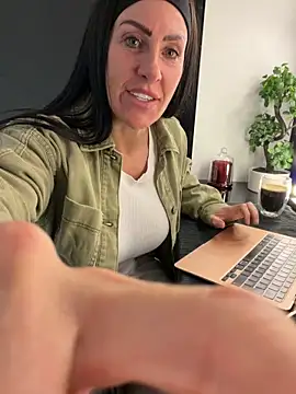 goddess-harper online show from May 5, 12:46 pm