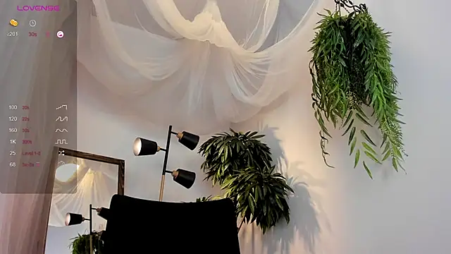 Snapshot of jackp0t__ chatting on February 23, 9:00 am jackp0t online show from February 23, 9:00 am