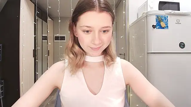 Snapshot of jackp0t__ chatting on December 17, 1:39 pm jackp0t online show from December 17, 1:39 pm