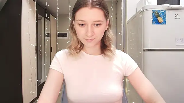 Snapshot of jackp0t__ chatting on December 19, 11:50 am jackp0t online show from December 19, 11:50 am