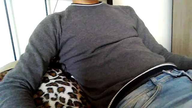 Snapshot of tommyboyteen chatting on January 31, 2:07 pm tommyboyteen online show from January 31, 2:07 pm