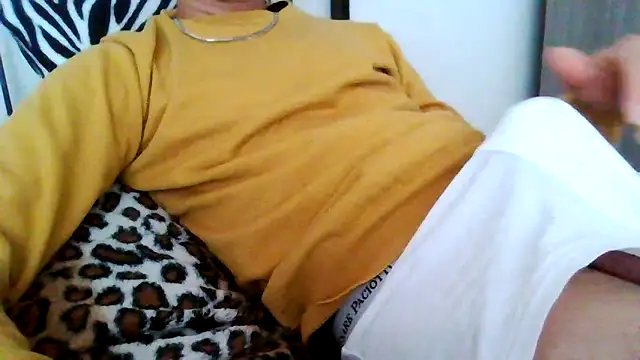 Snapshot of tommyboyteen chatting on February 24, 1:10 pm tommyboyteen online show from February 24, 1:10 pm