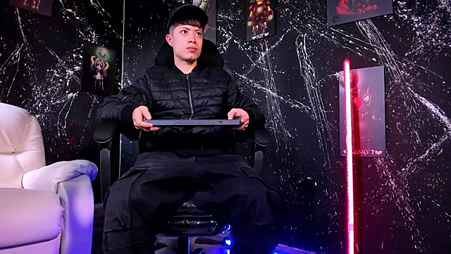 marcuscollins1  online show from March 9, 2:21 pm