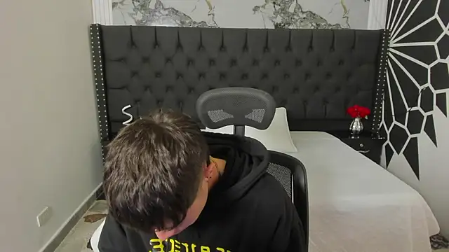 marcuscollins1  online show from March 13, 12:12 pm