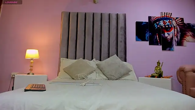 Snapshot of Adam_Thomass_1 chatting on February 17, 1:36 am Adam Thomass 1 online show from February 17, 1:36 am
