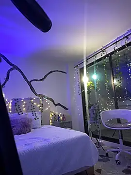 allicemackenzie online show from October 9, 1:58 am