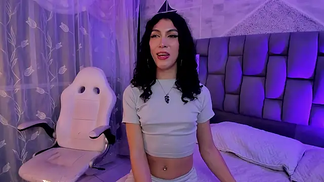 allicemackenzie online show from January 12, 7:02 am