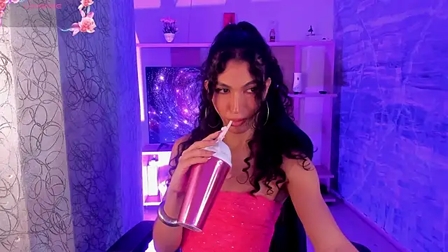 allicemackenzie online show from June 1, 11:50 pm