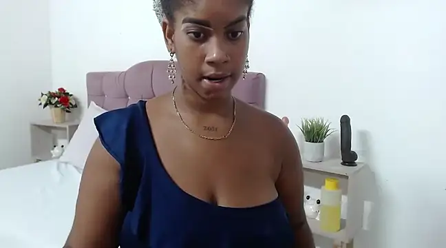 Snapshot of CanelaFierce chatting on March 4, 2:21 pm CanelaFierce online show from March 4, 2:21 pm