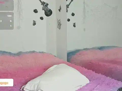 Snapshot of Sofiadelacruz chatting on March 14, 2:31 am Sofiadelacruz online show from March 14, 2:31 am