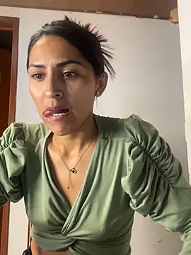 Snapshot of Sofiadelacruz chatting on September 12, 5:46 pm Sofiadelacruz online show from September 12, 5:46 pm