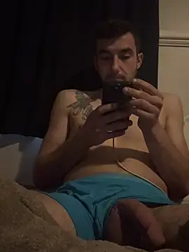 Snapshot of Codybugs0206 chatting on March 8, 1:25 pm Codybugs0206 online show from March 8, 1:25 pm